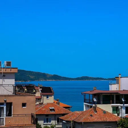 招待所 Family Friends