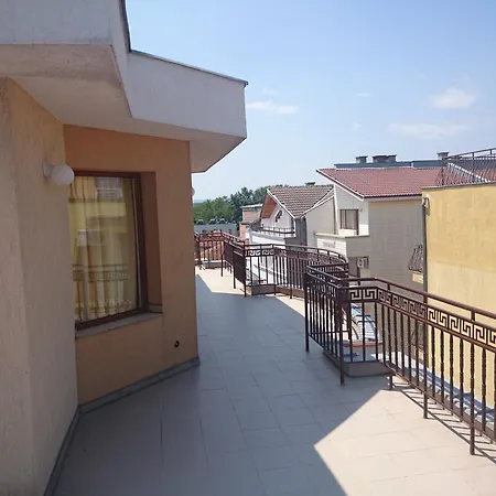 Guest house Family Friends Primorsko