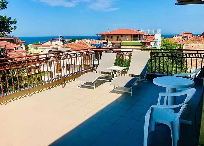 Гостевой дом Family Friends Приморско