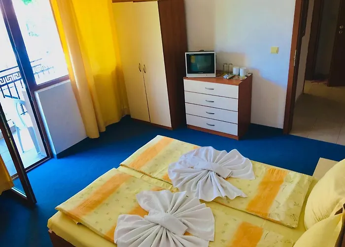 Family Friends Гостевой дом Приморско