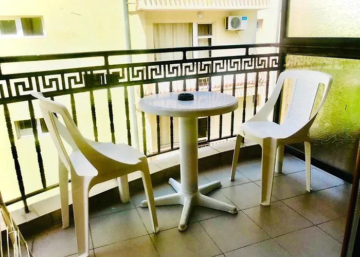 Family Friends 4* Приморско