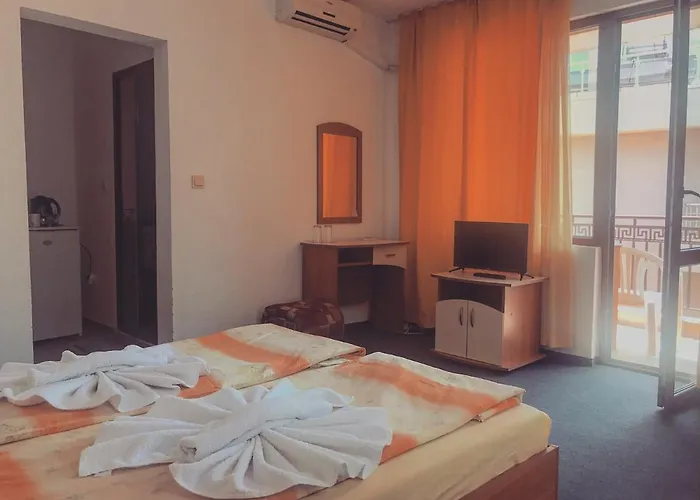 Family Friends Гостевой дом 4*