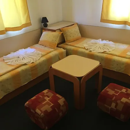 Къща за гости Family Friends 4*