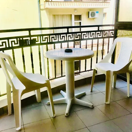 Family Friends 4* Приморско