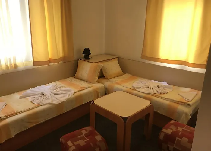 Family Friends בית הארחה פרימורסקו