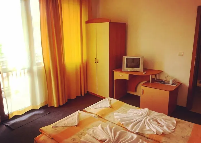 Family Friends פרימורסקו